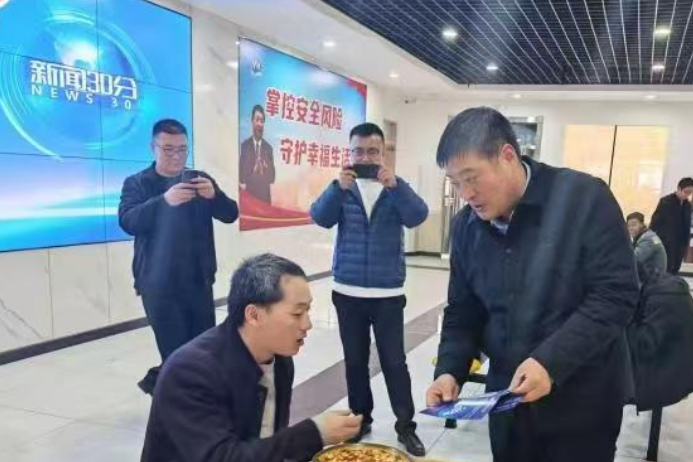 1763129244516892.jpg 2.jpg